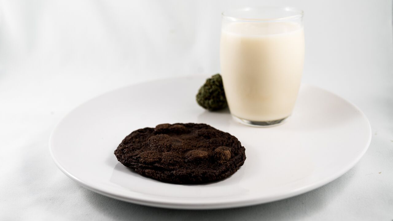 Double Chocolate Chip Weed Cookie Krav
