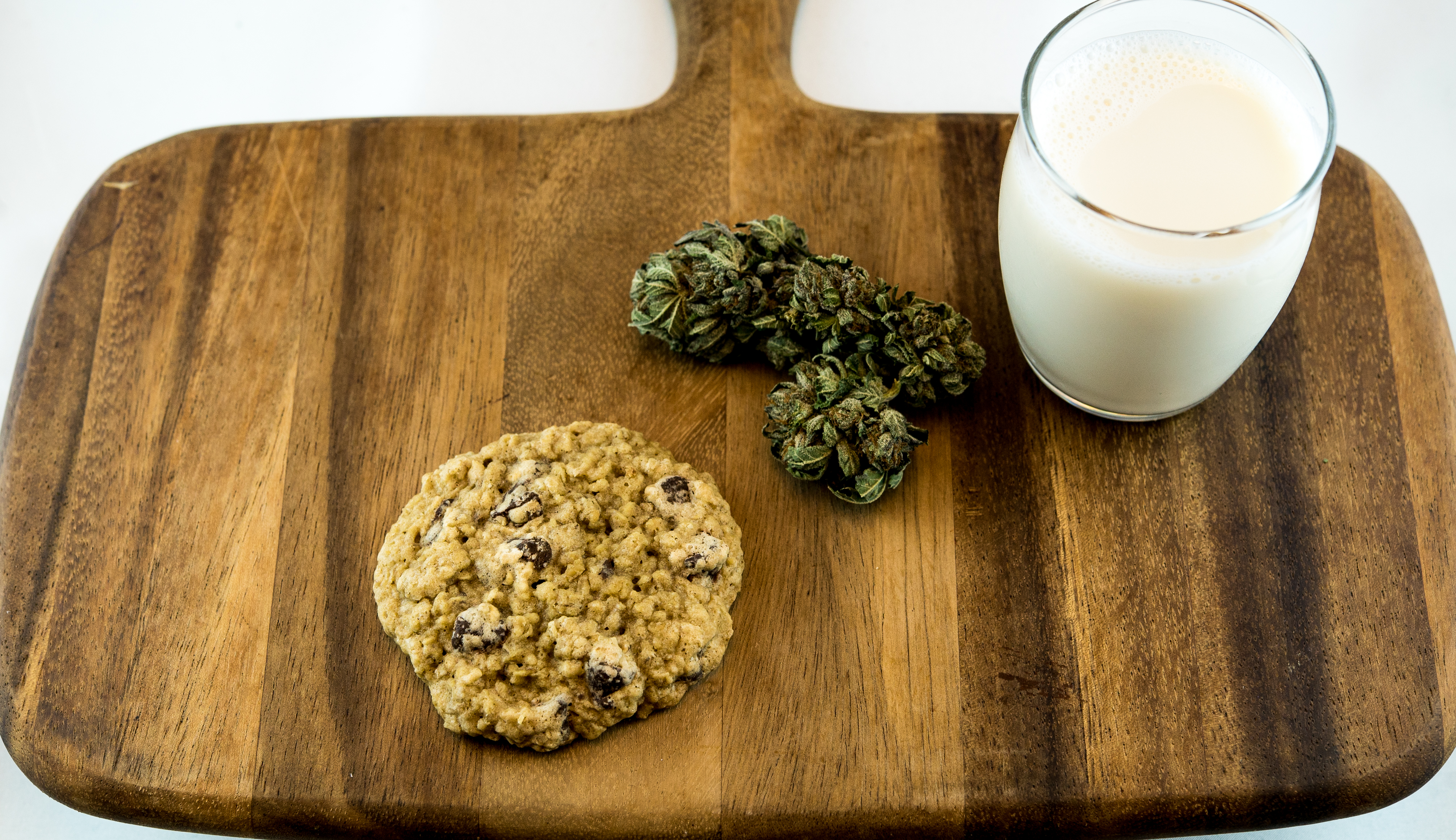 Weed Cookie  Oatmeal  chocolate Green Therapy